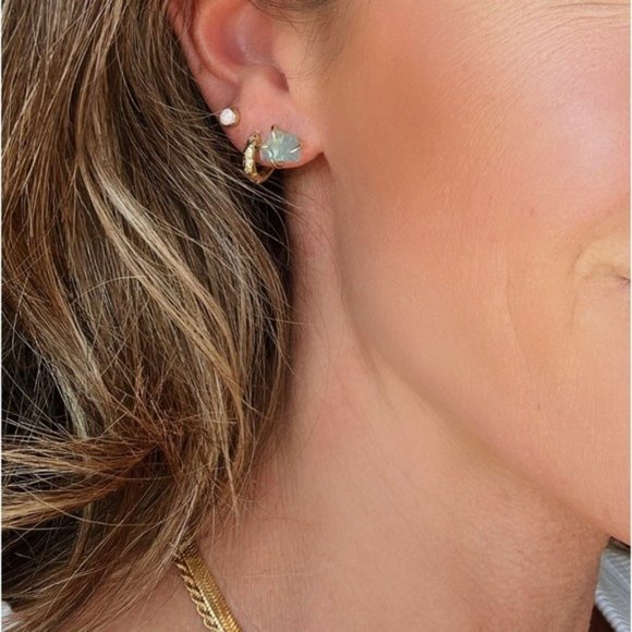 BUNDLE GENUINE AQUAMARINE Stud Earrings & Aquamarine Bracelet non-tarnish Gold - Picture 4 of 15